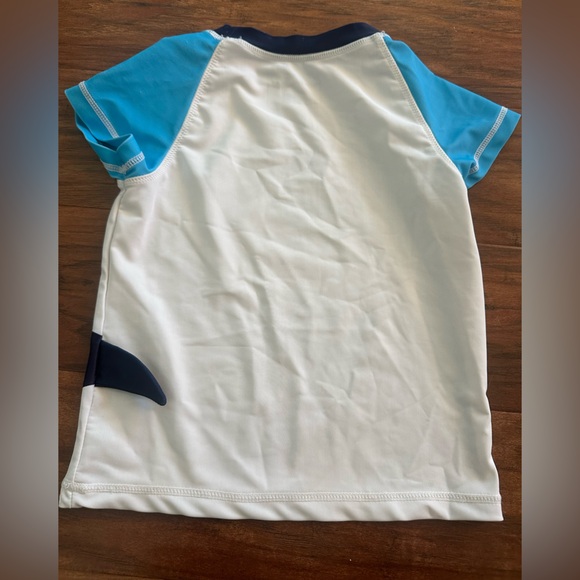 ANDY & EVAN UPF 50 Shark Short Sleeve Rashguard, Light Blue - Picture 9 of 11